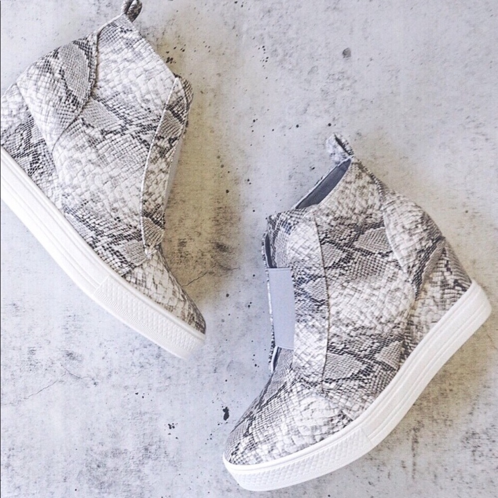 PRICE FIRM ▪️ NO OFFERS  Zoey Snake Wedge Sneakers - Picture 5 of 6